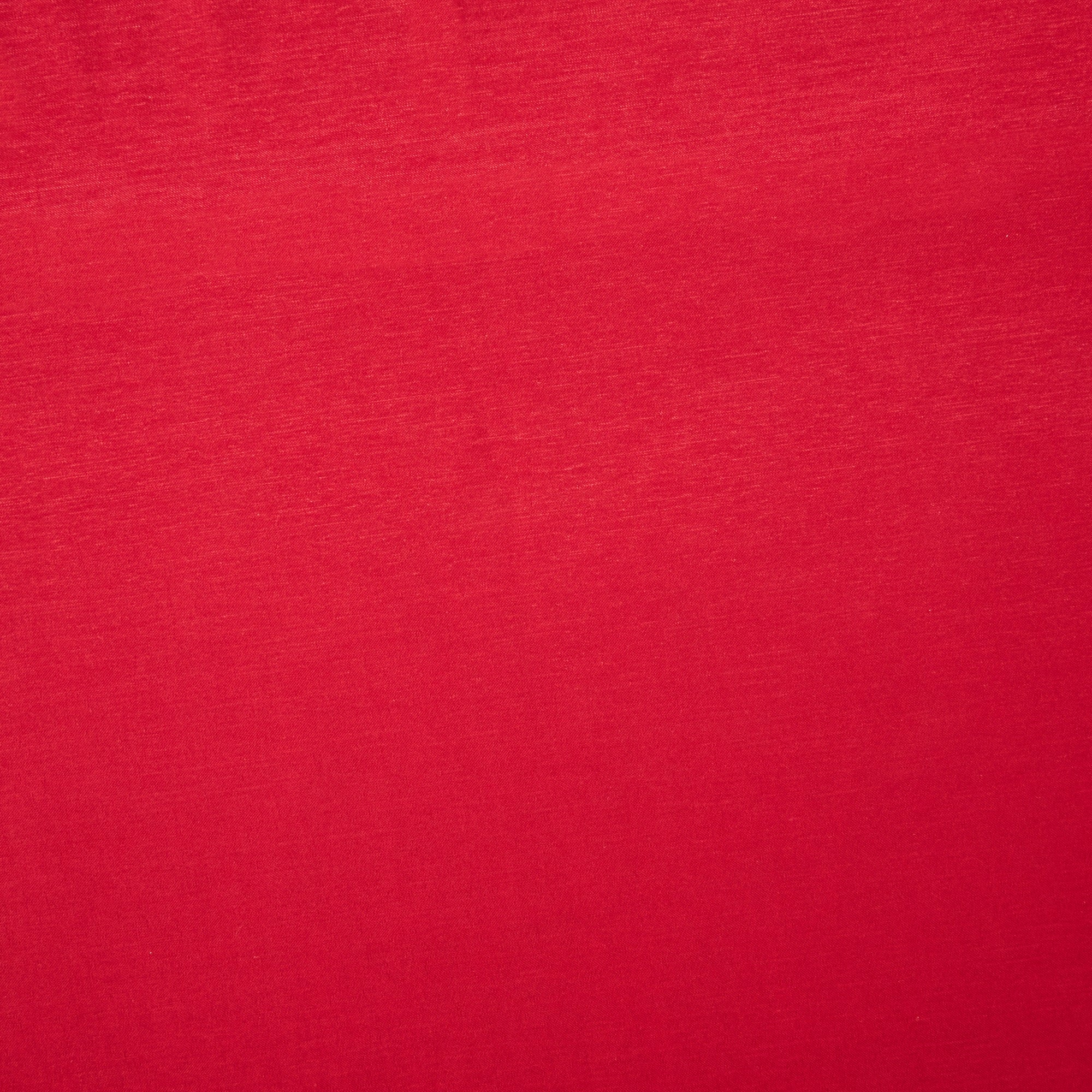 #color_LUSH RUBY