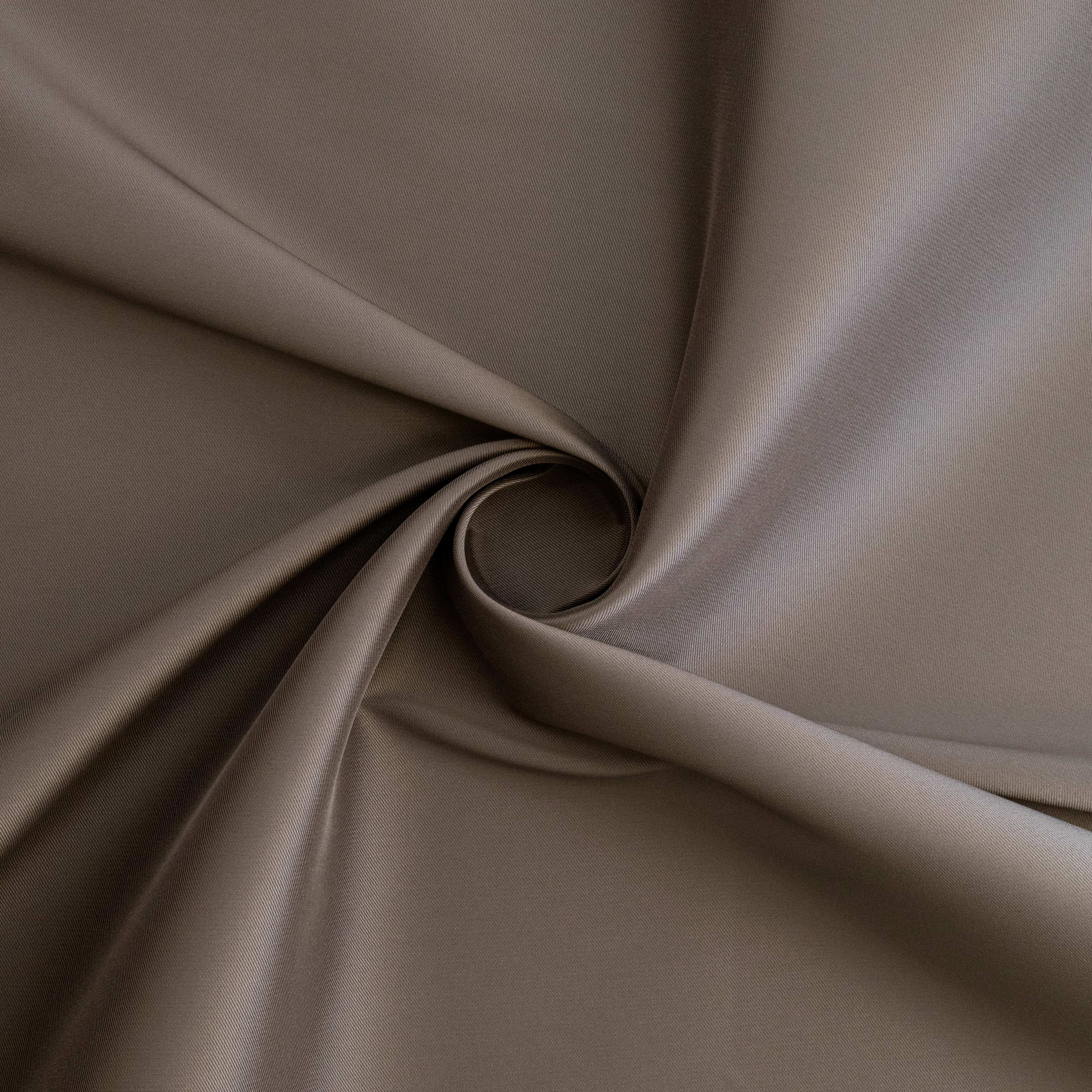 #color_GRACIOUS STEEL