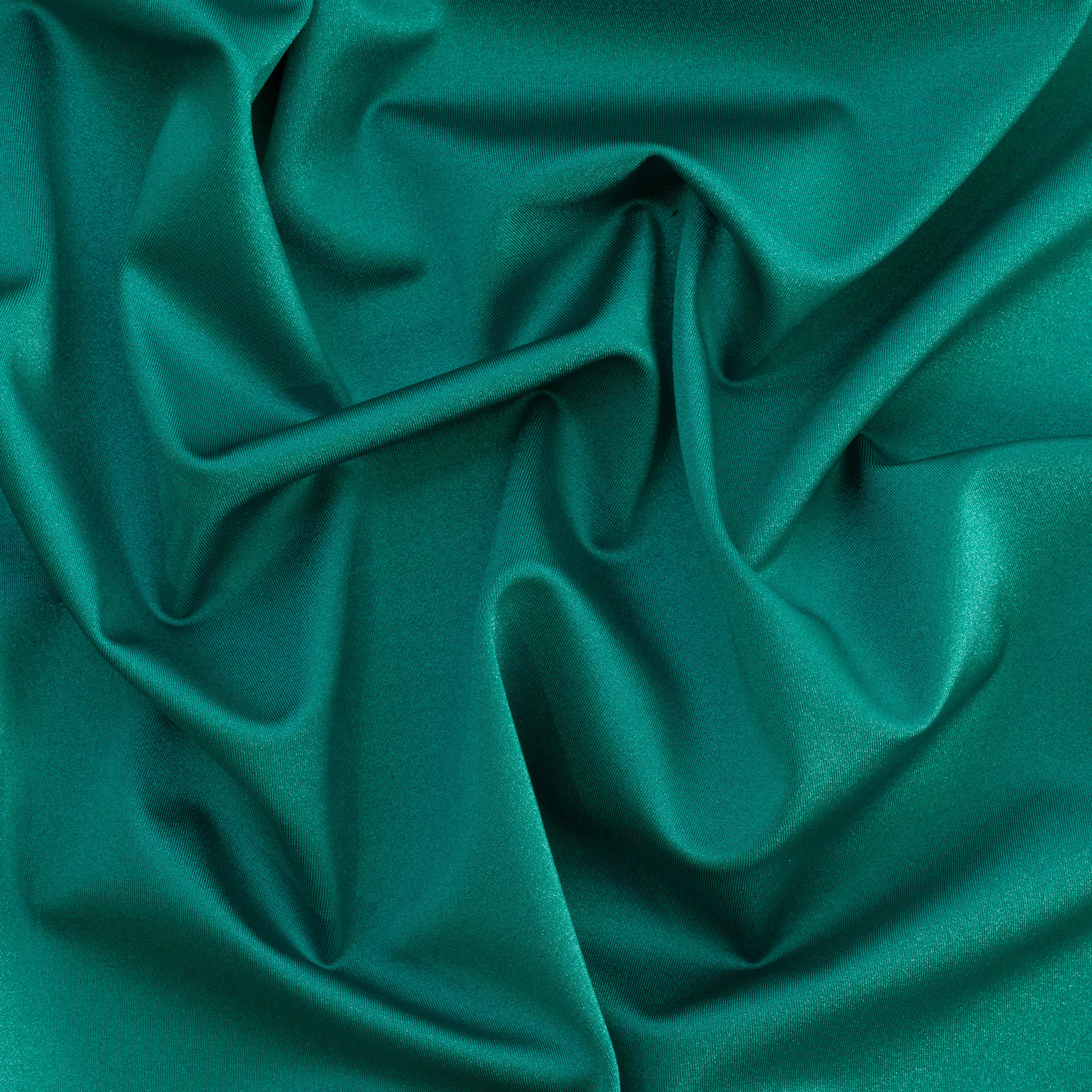 #color_LUSH PEACOCK