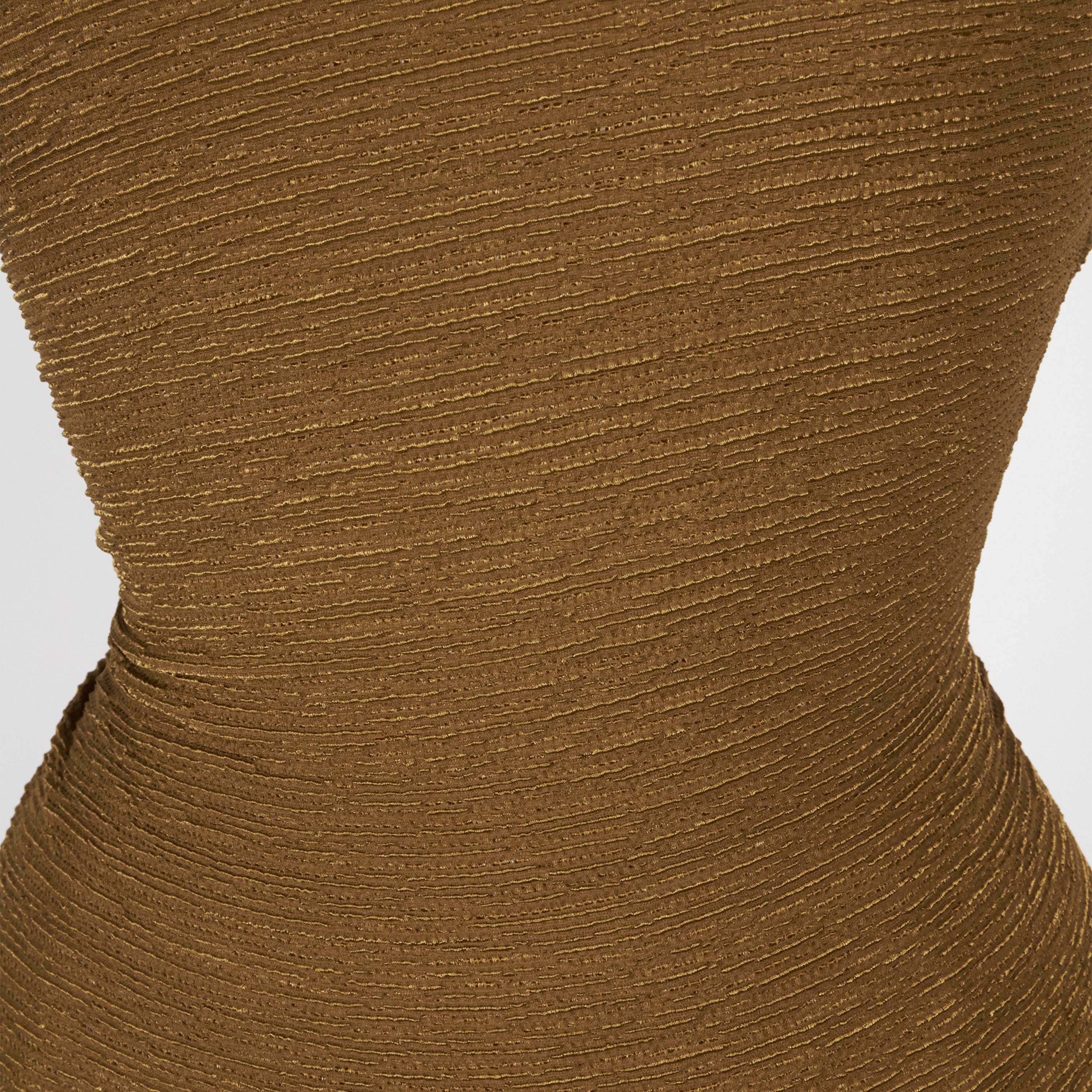 #color_GRACIOUS UMBER