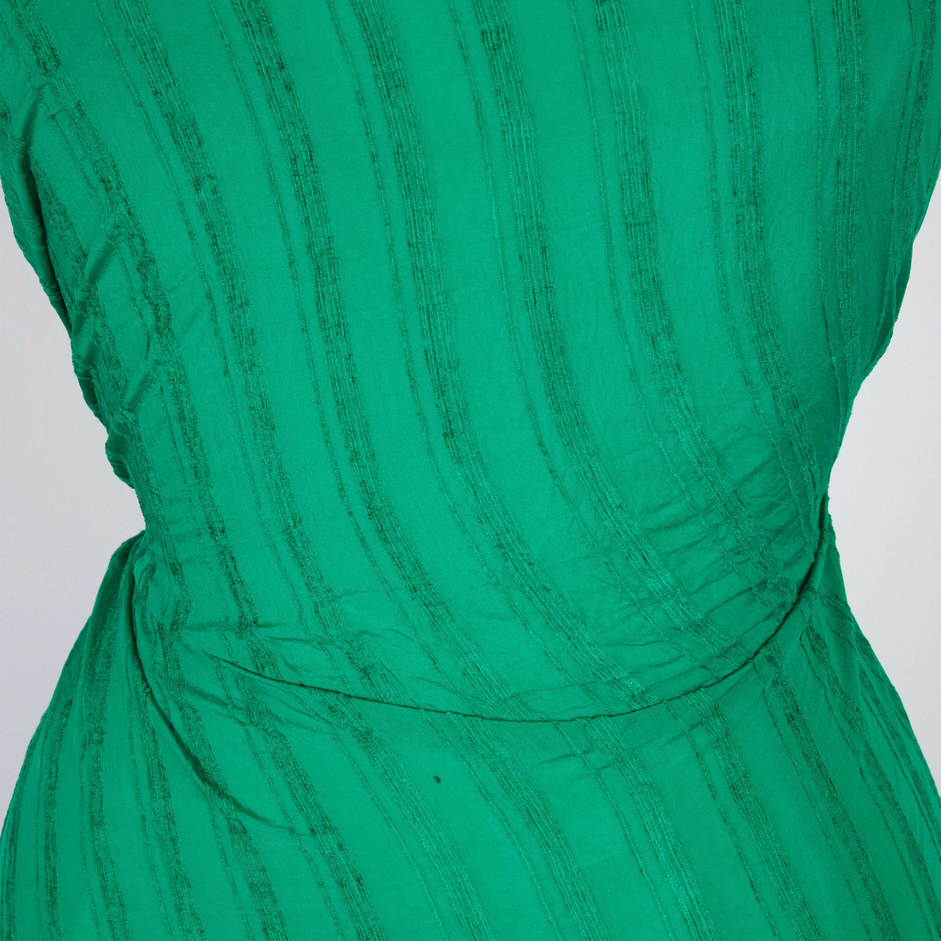 #color_JOYFUL EMERALD