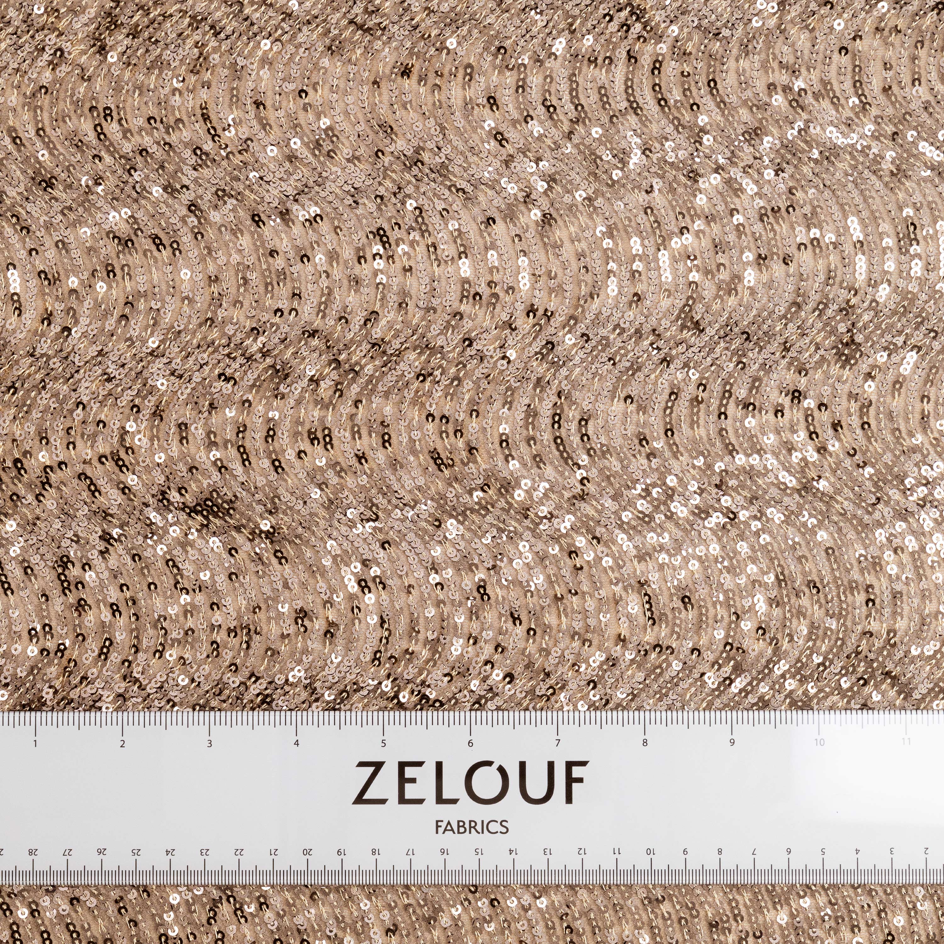 #color_TAUPE