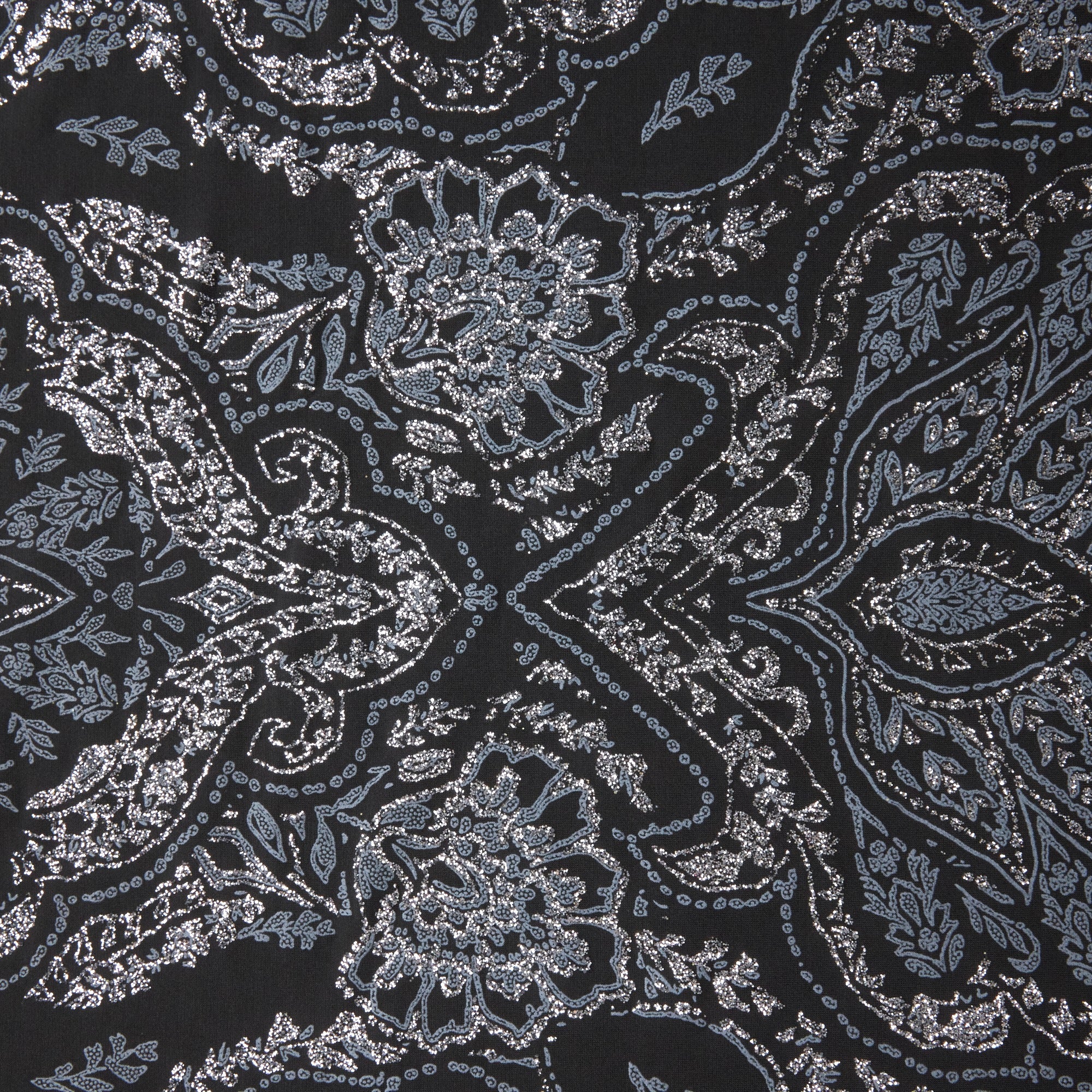 #color_BLACK/SILVER/GREY