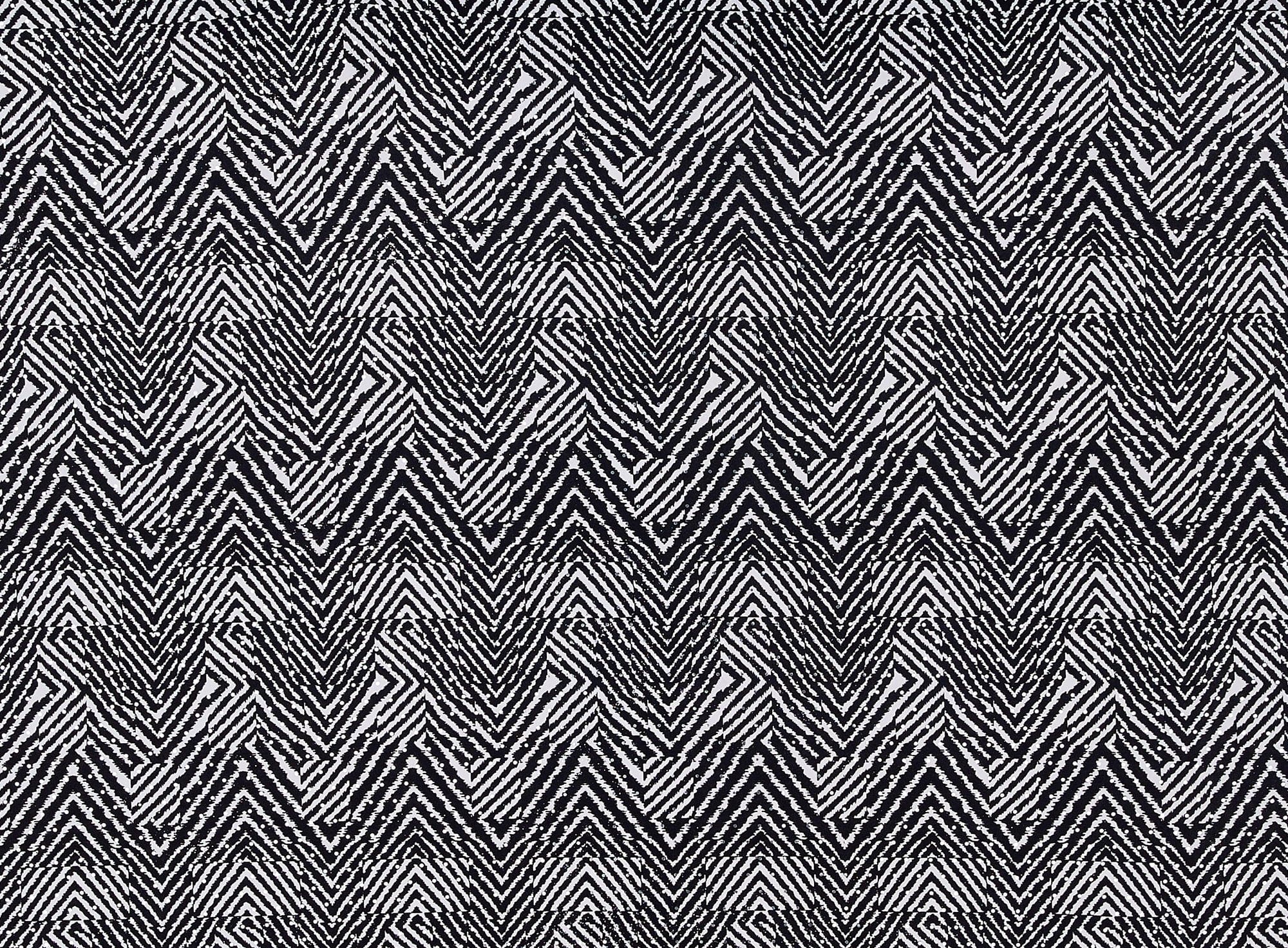 #color_BLACK/WHITE/SIL