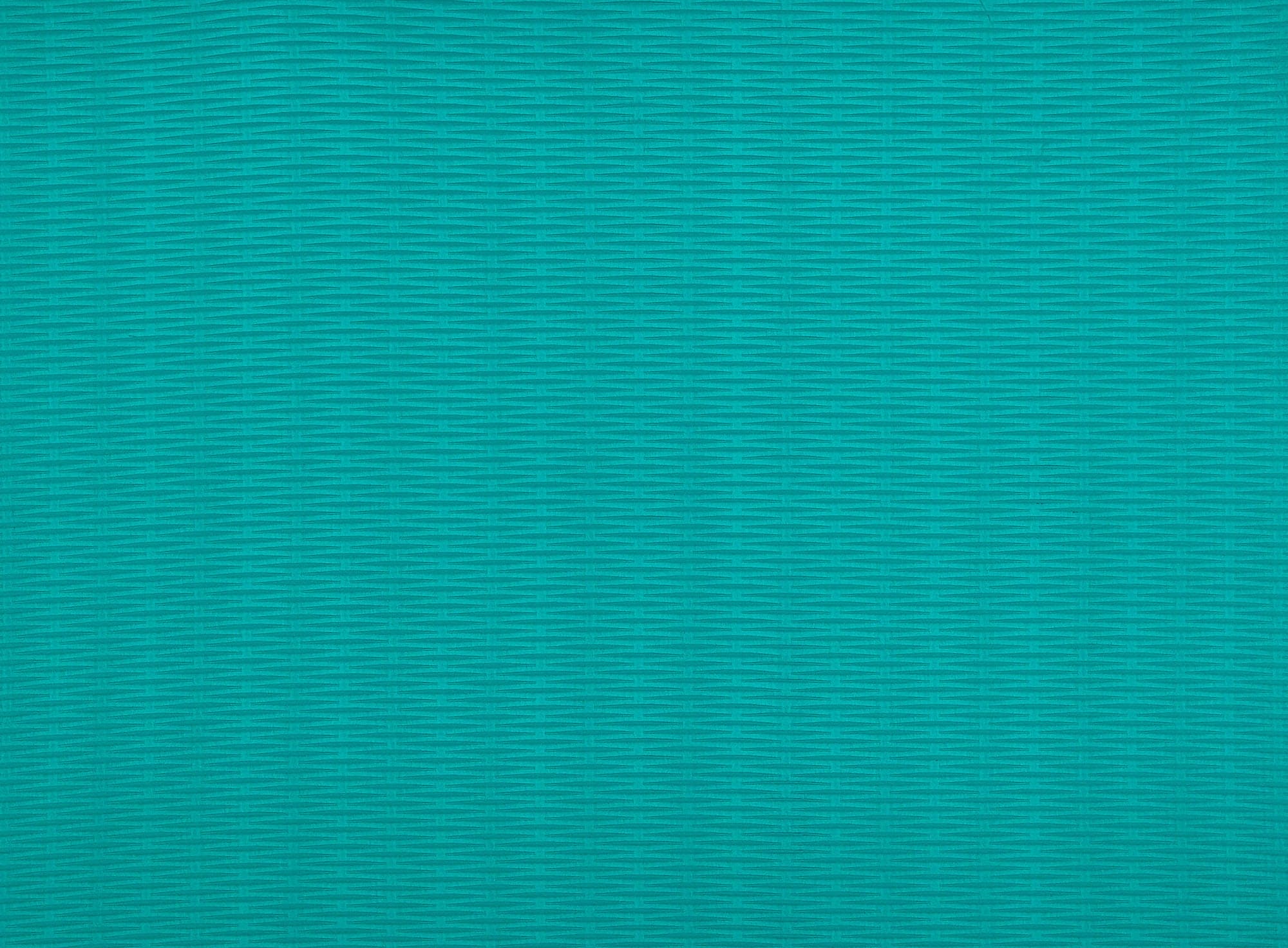 #color_ESSENTIAL EMERALD