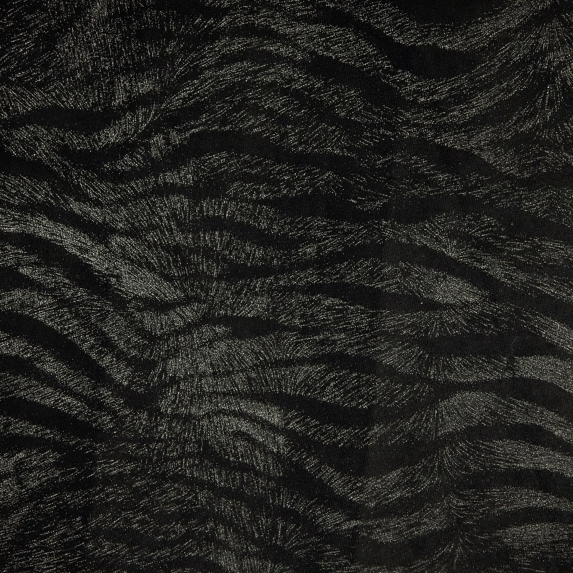 #color_BLACK/SILVER