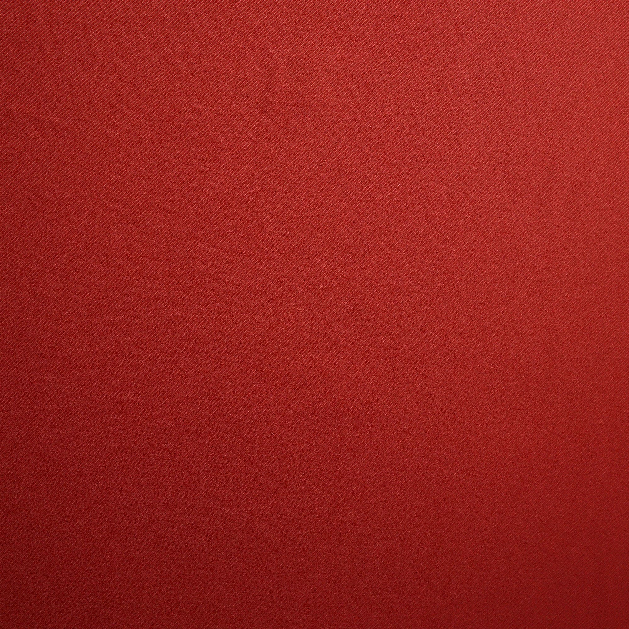 #color_ARRESTING RED