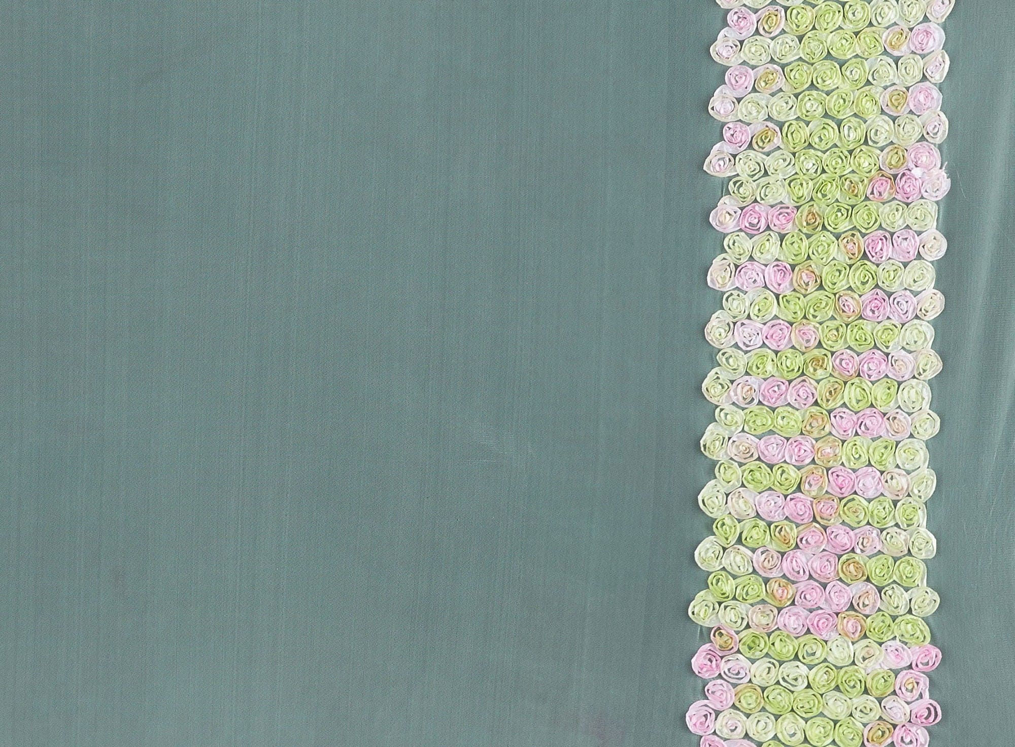 #color_FROSTY PISTACIO