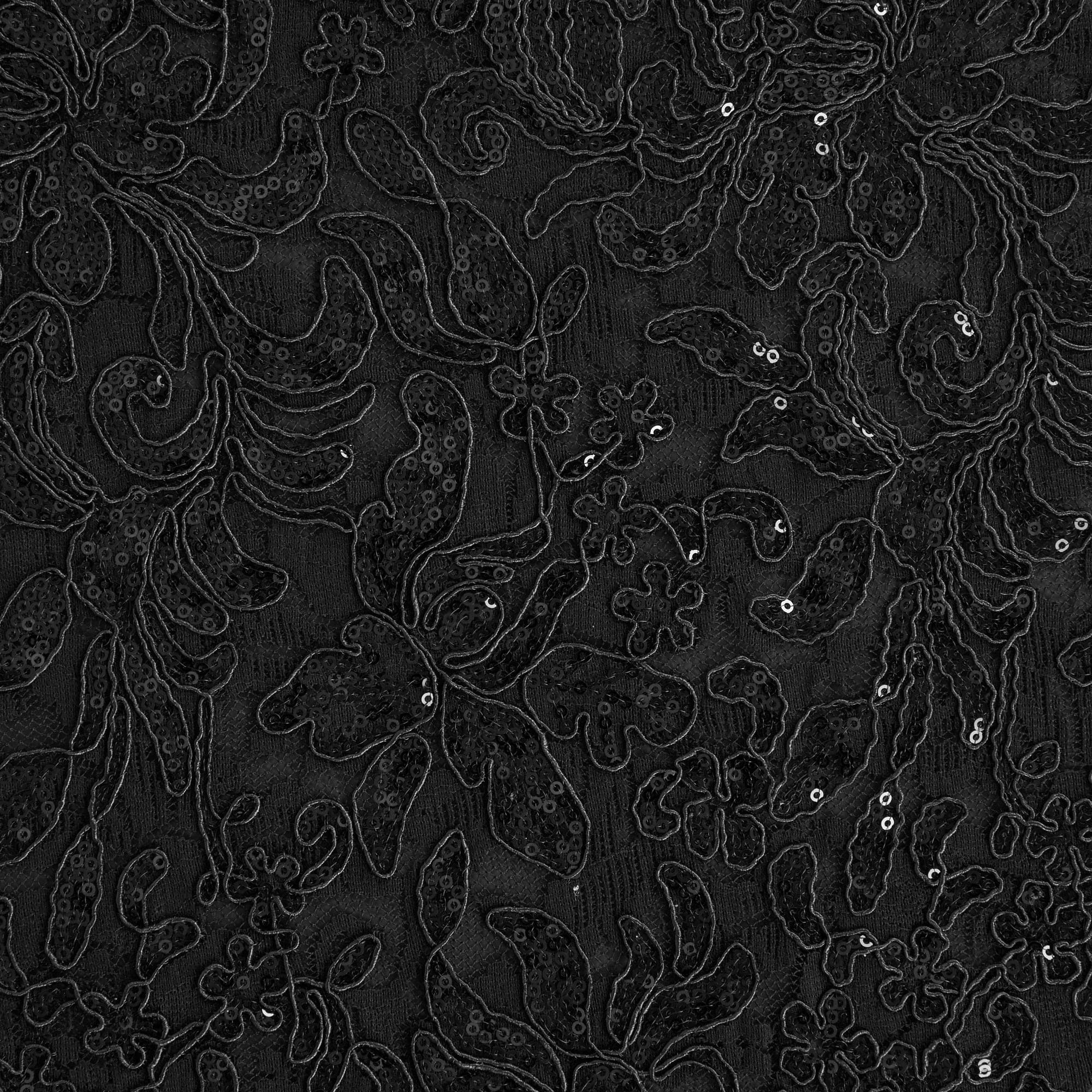 #color_CHARMING BLACK