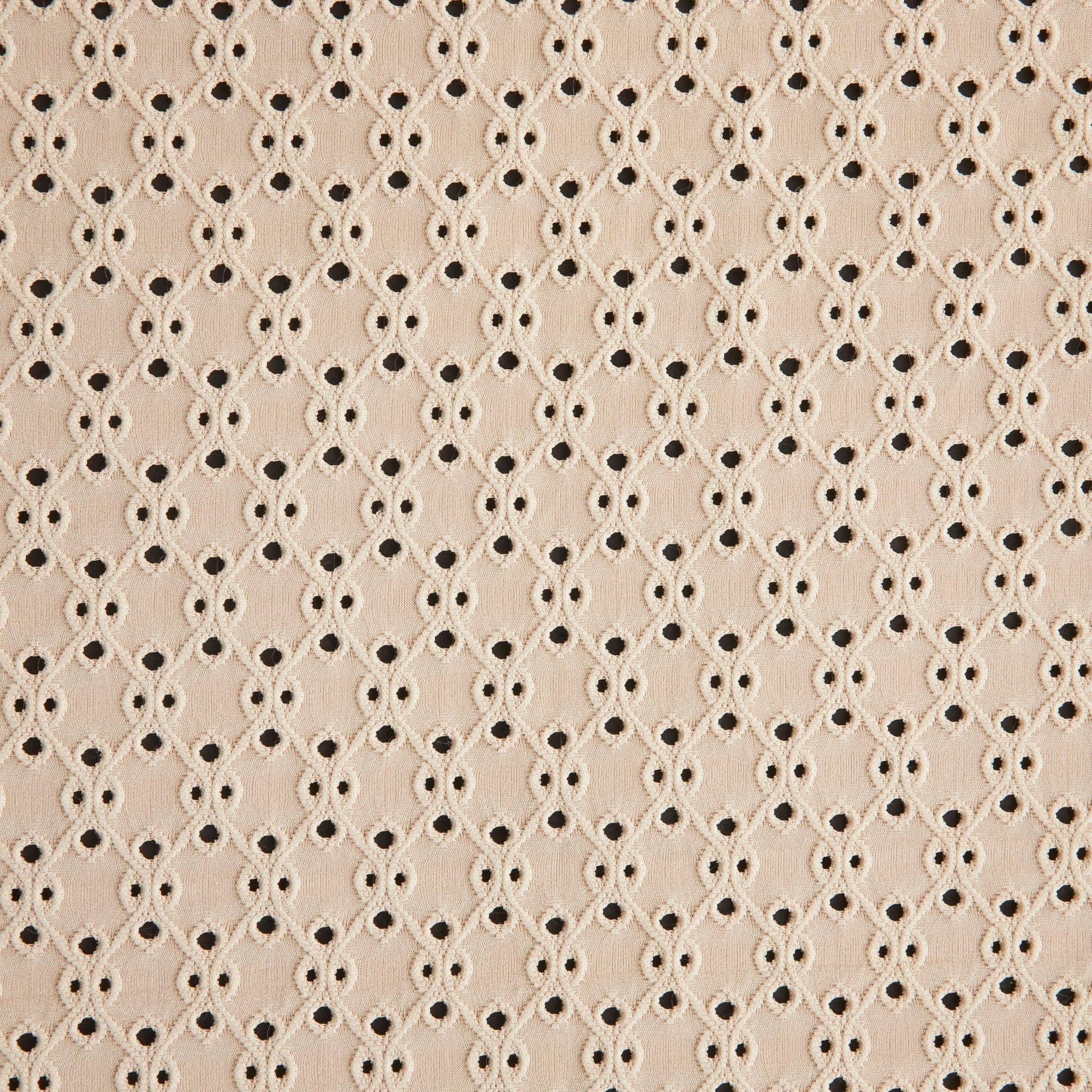 #color_LUMINOUS ALMOND