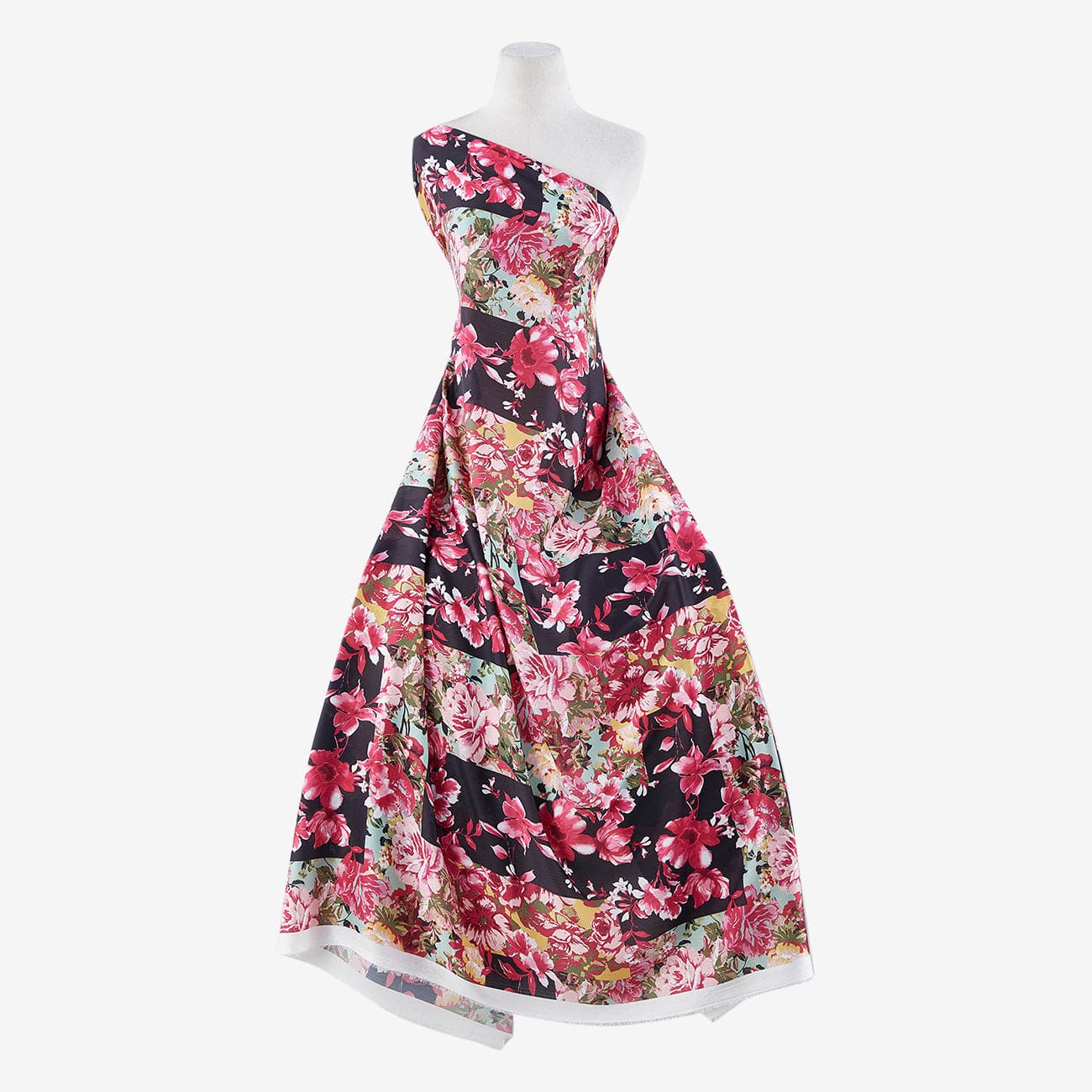 #color_937 BLACK/RED