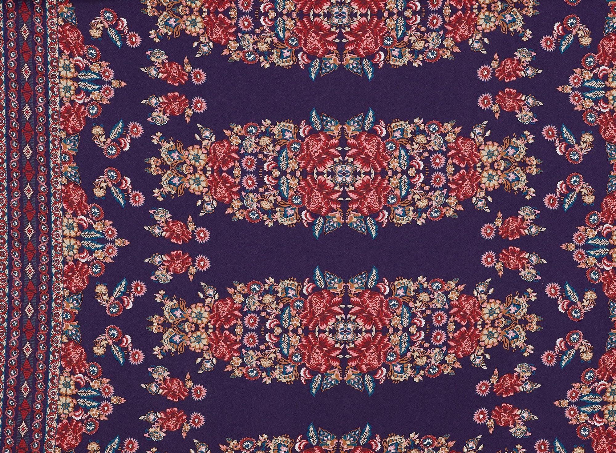 #color_C3 PLUM/RED