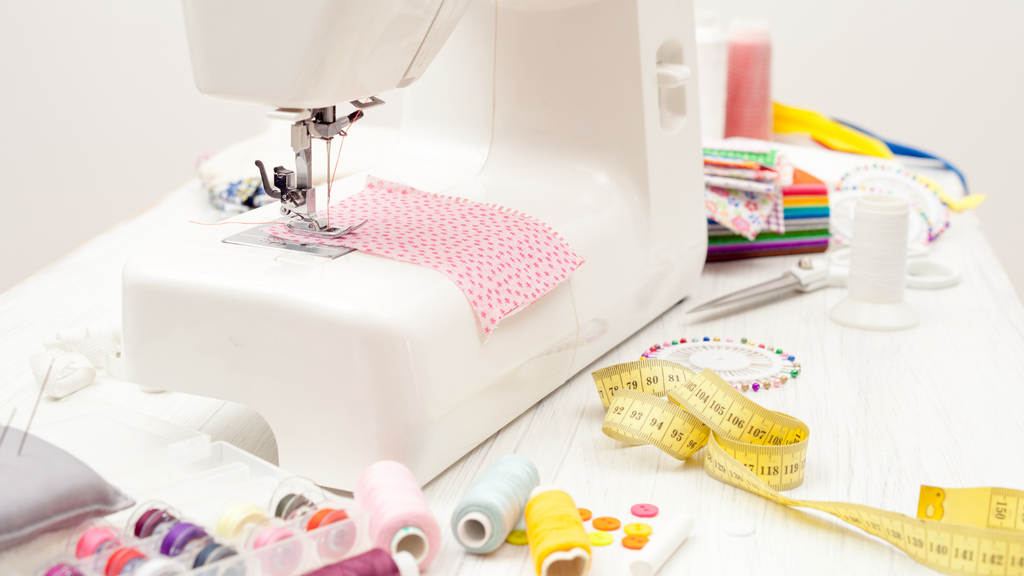 How to Use A Sewing Machine for Absolute Beginners