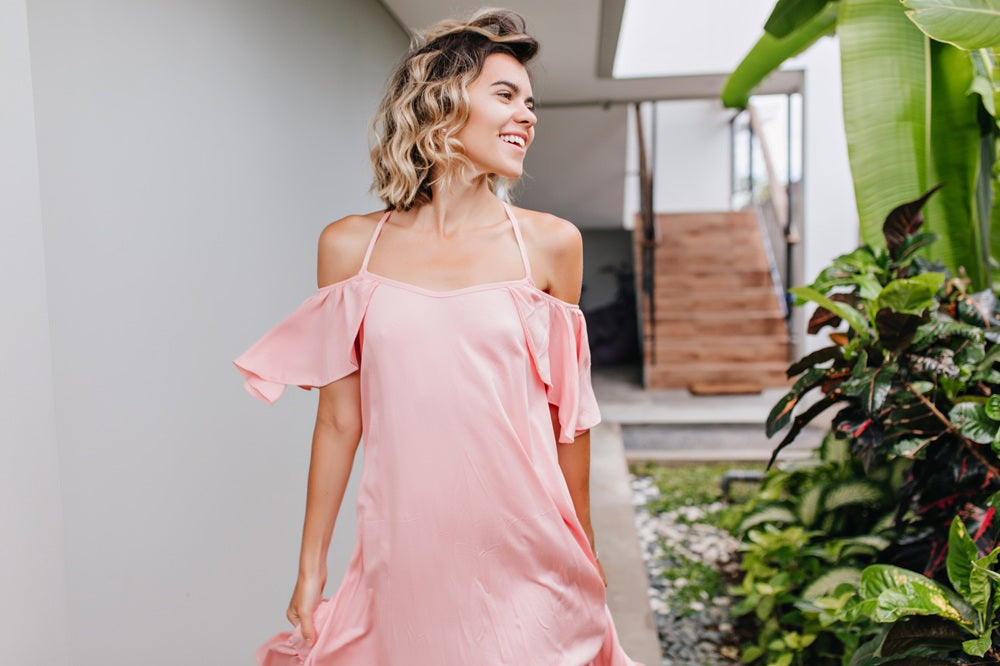 Crepe Fabric Explained: Choose the Right Drape for Dresses, Blouses, and Skirts