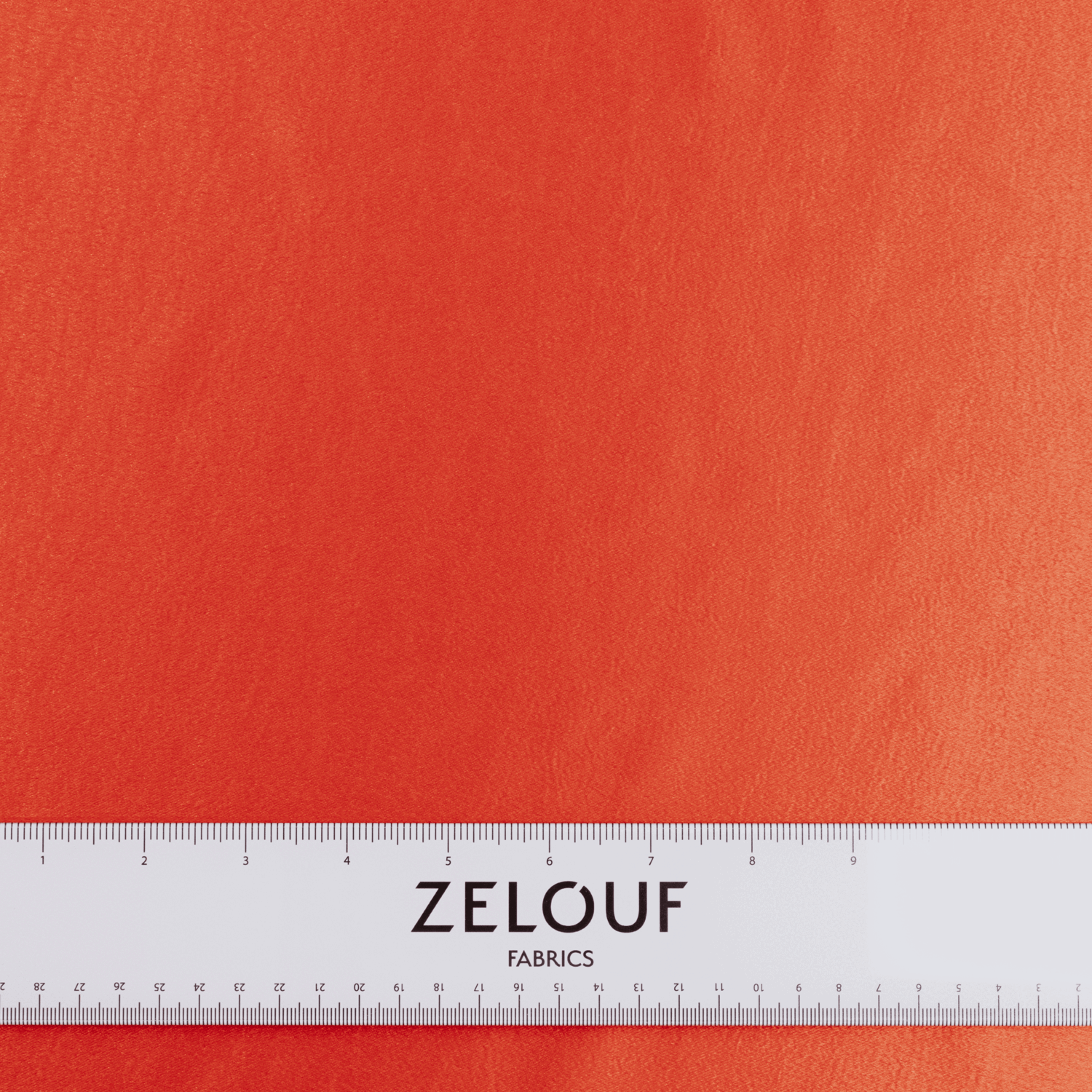 #color_MAJESTIC CRIMSON