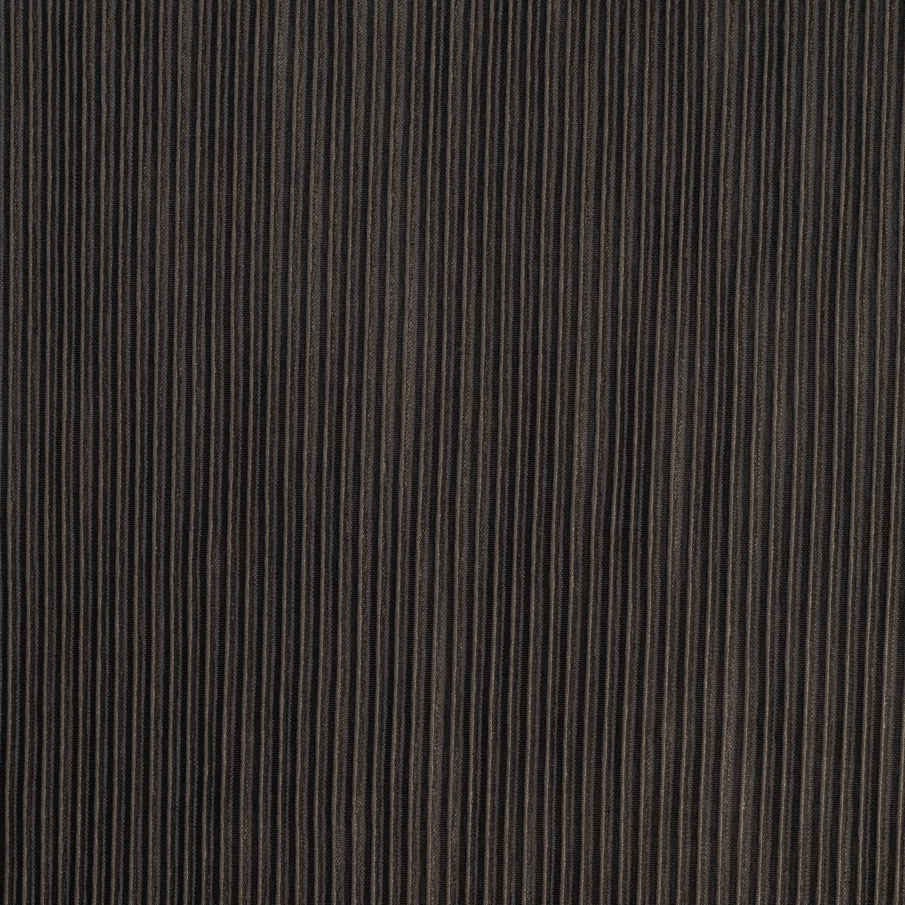 #color_FINE IRON