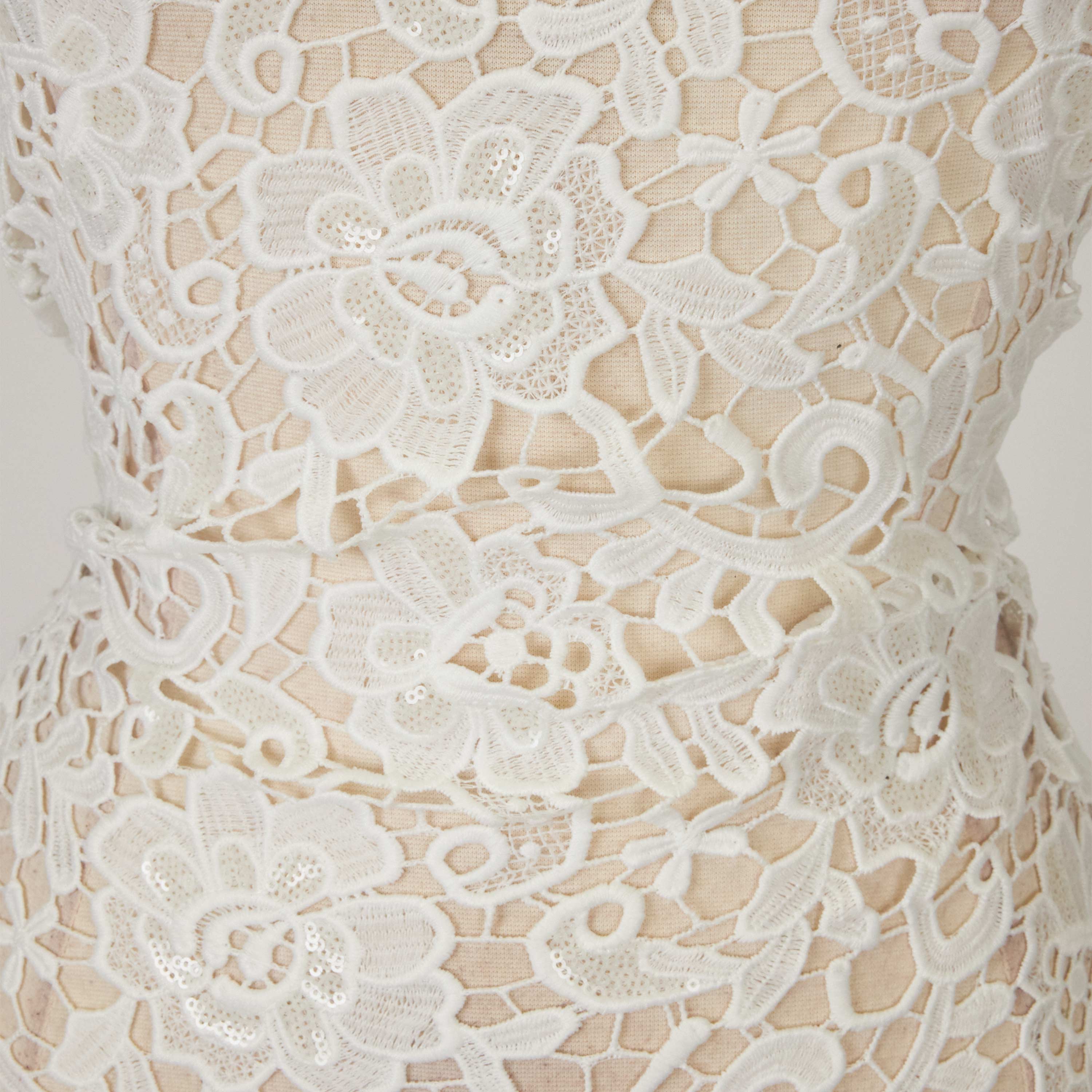 #color_IVORY