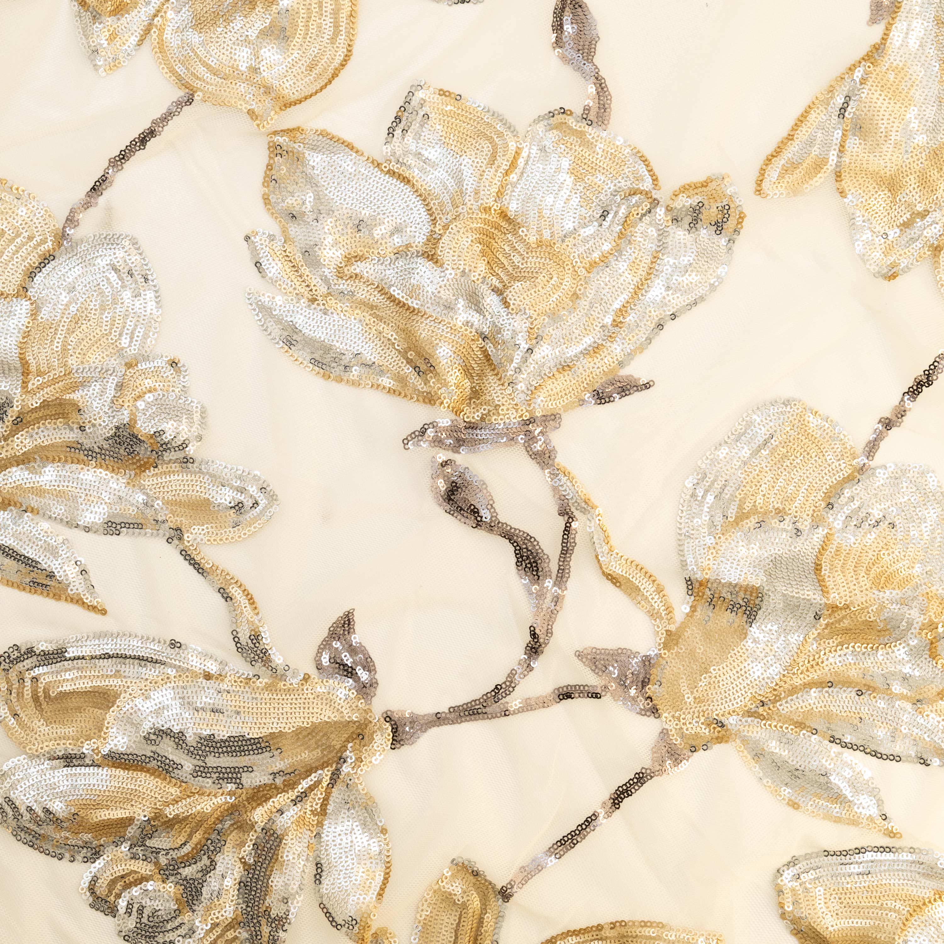 #color_IVORY/GOLD/SILVER