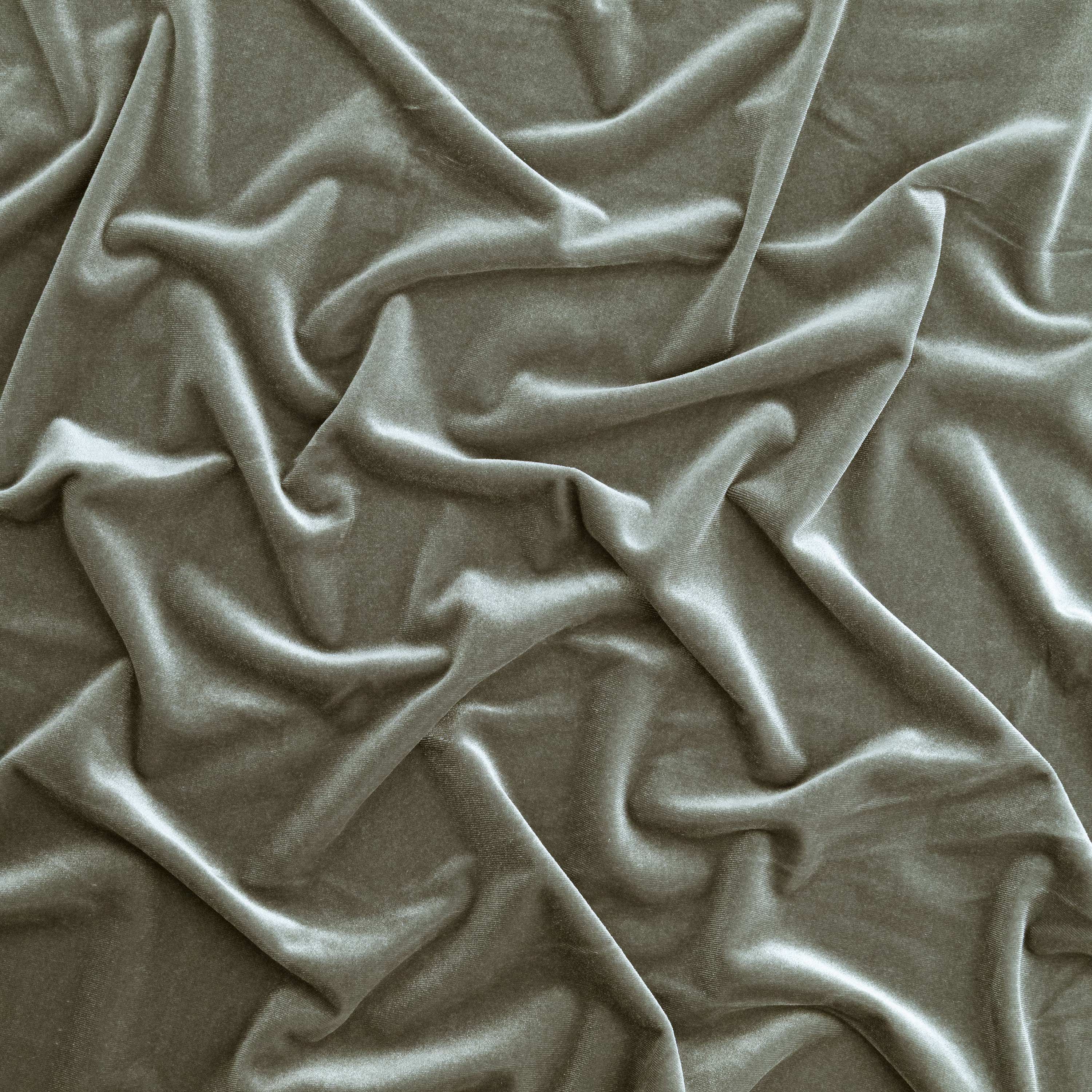 #color_GRACIOIUS STEEL