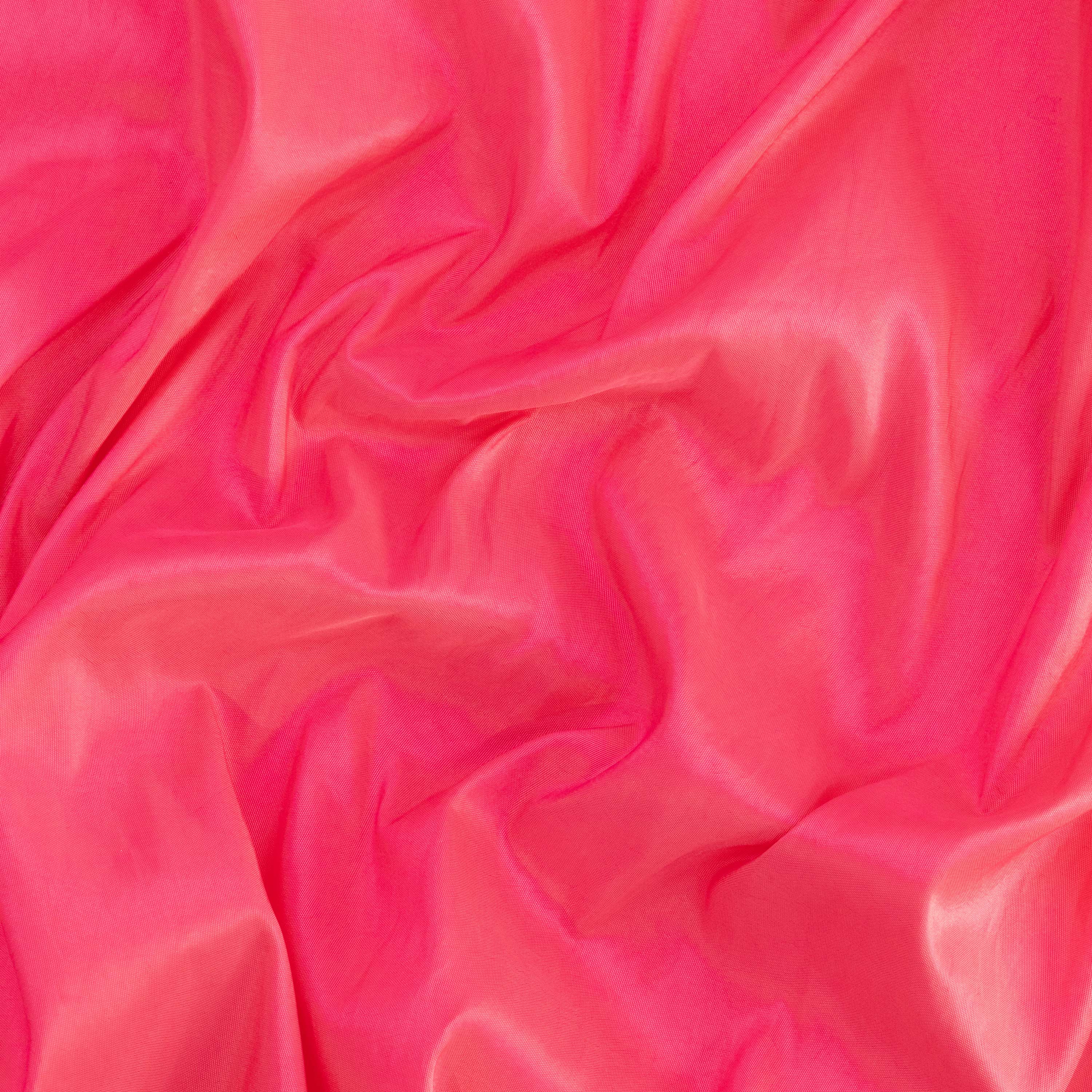 #color_FUNKY STRAWBERY