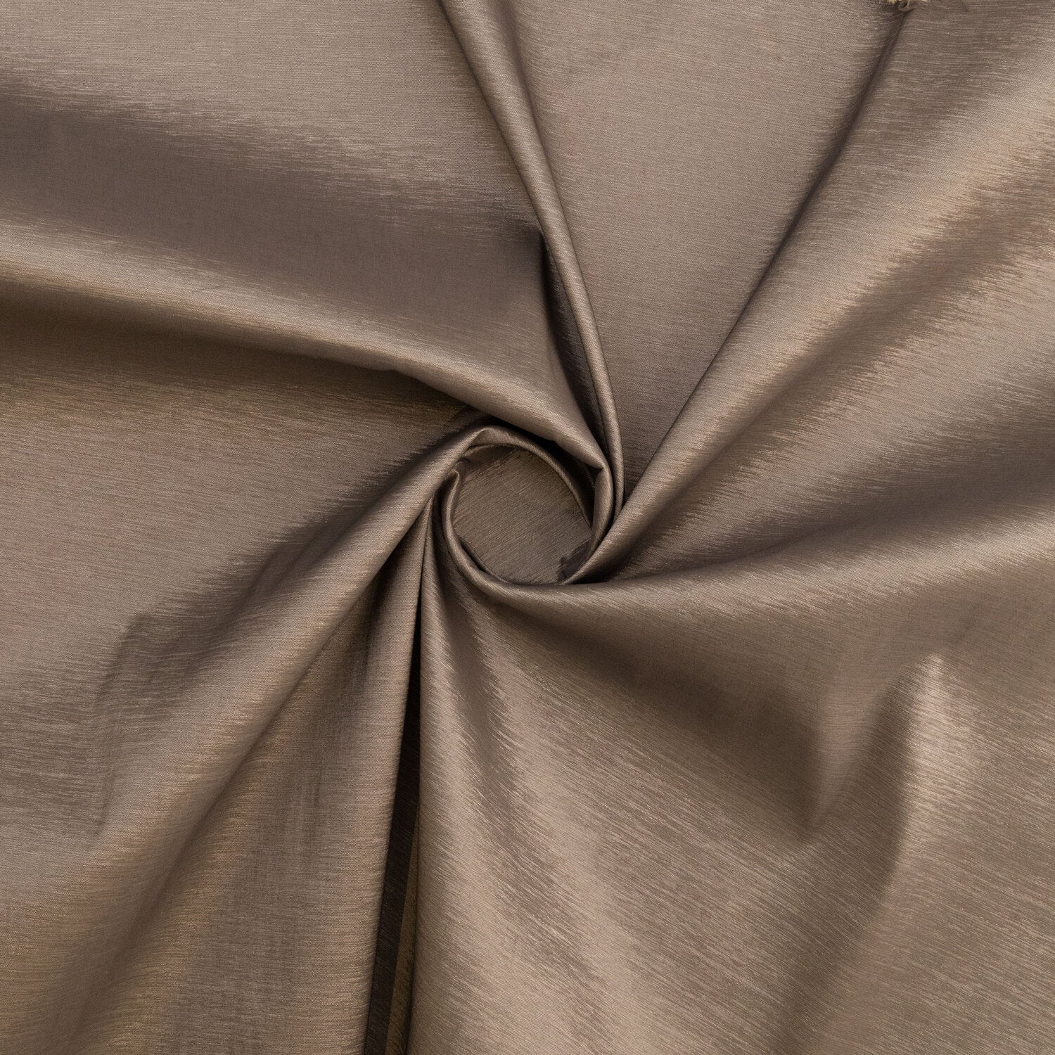 #color_PLATINUM NUT