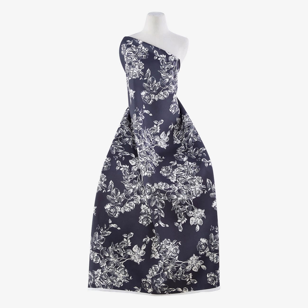 #color_C919 BLK/IVORY