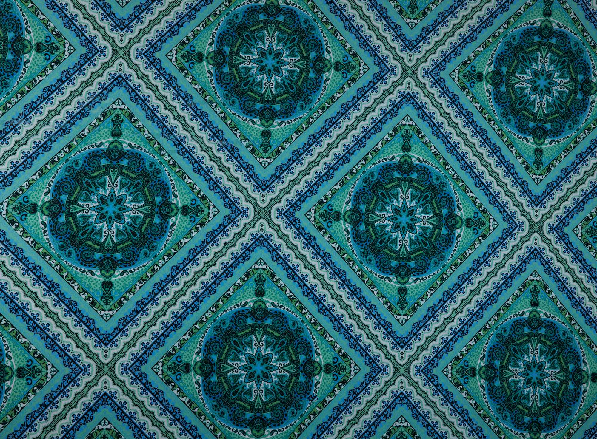 #color_CW 9 AQUA/GREEN