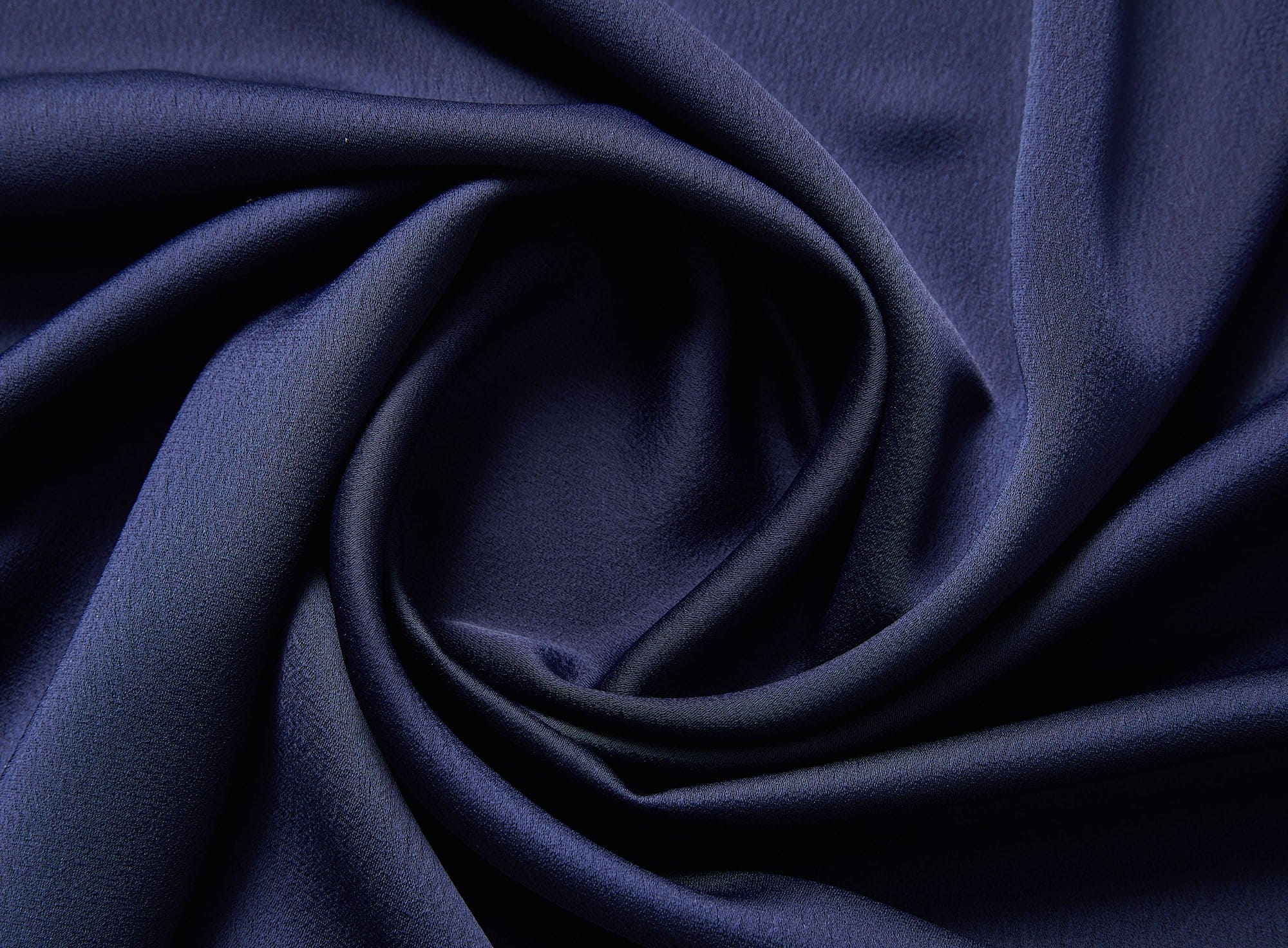 #color_LUSCIOUS NAVY