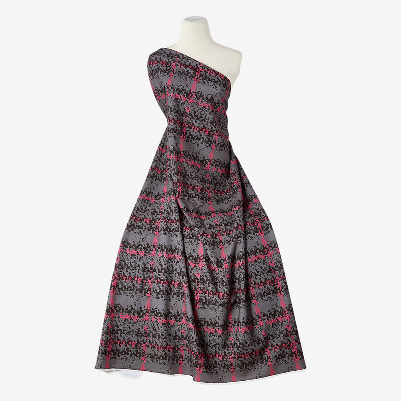 OLIVIA WOVEN TEXTURE PRINT SCUBA CREPE  | 25600-5664DP